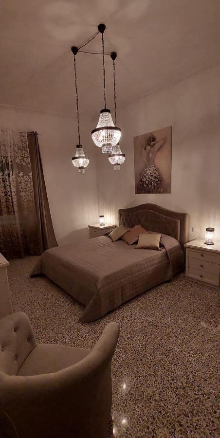 La Casa Sotto Il Castello Apartment Bracciano  Luaran gambar