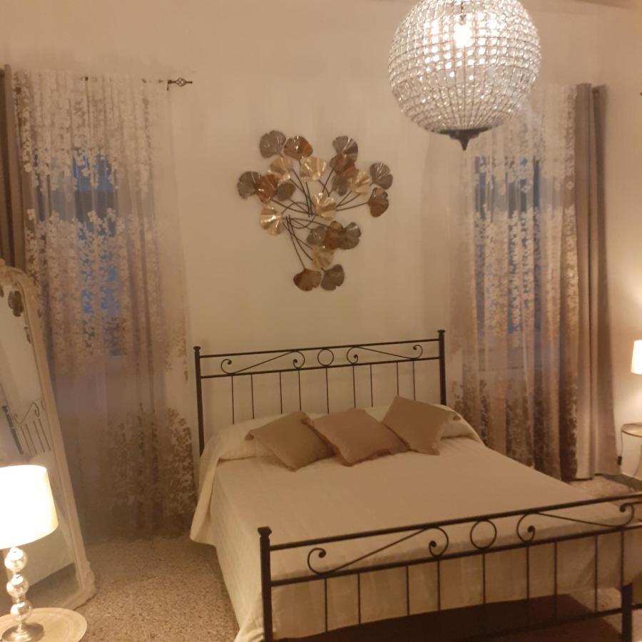 La Casa Sotto Il Castello Apartment Bracciano  Luaran gambar